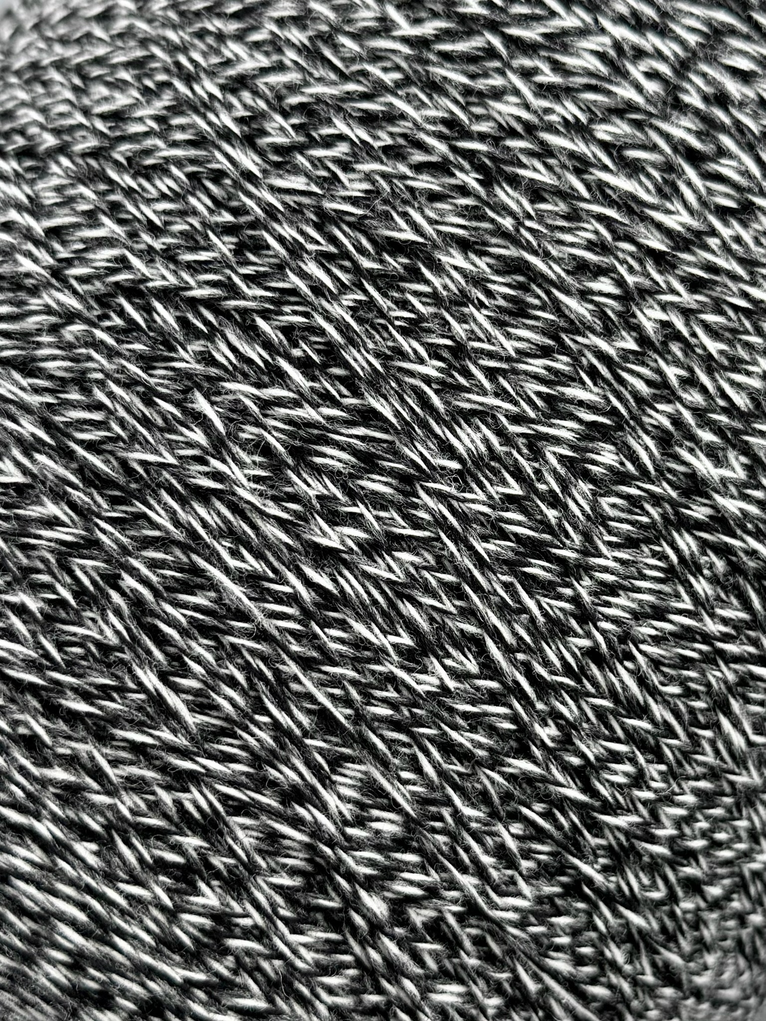 Botto Poala Provence 3/15 – Filato ritorto in lana merino col. Mélange nero, antracite e grigio